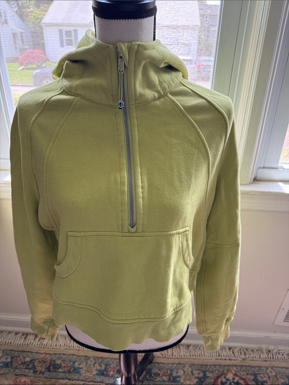 lululemon athletica Light Green Half-Zip Hoodie Crop Top